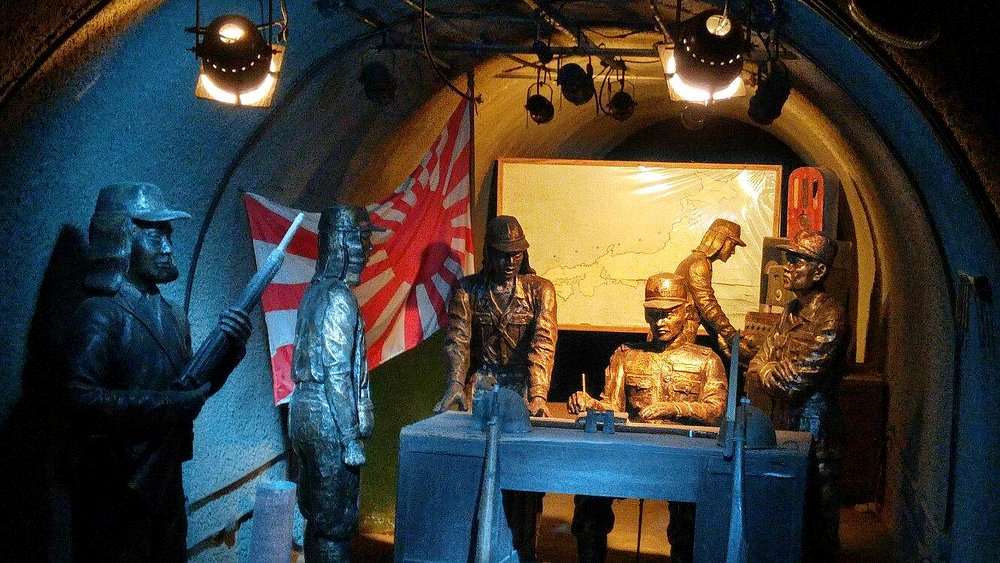 statue of soldier inside the tunnel